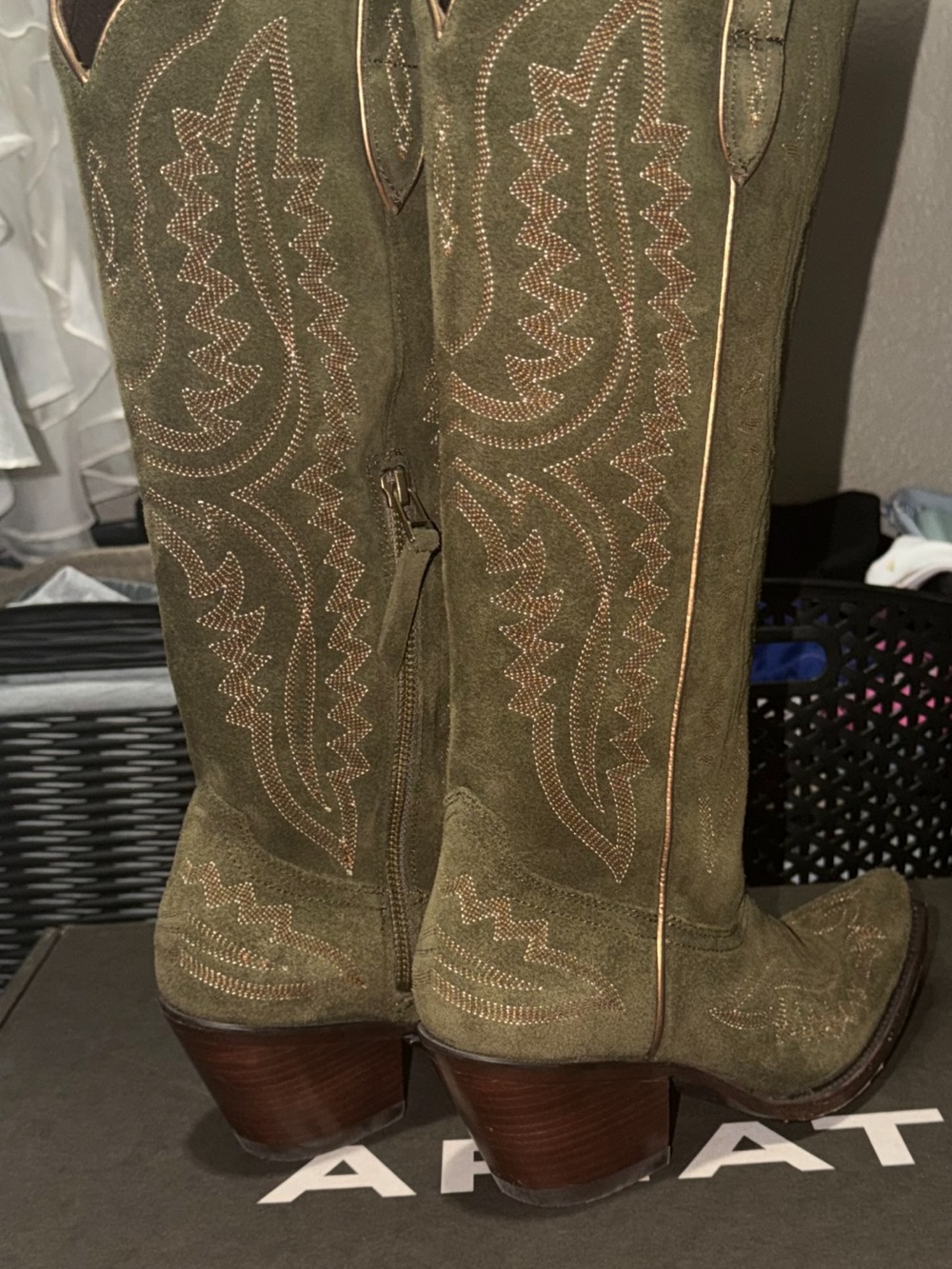 Ariat Olive Suede Western Cowboy Boots - Picture 2 of 3